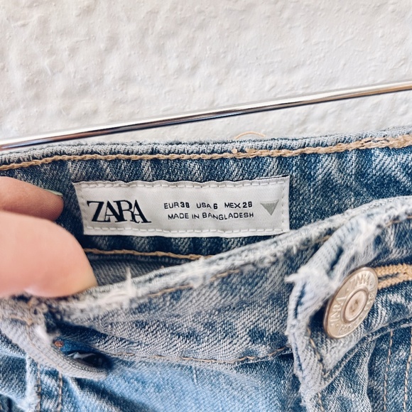 Zara High Rise Jean Shorts - Picture 3 of 3